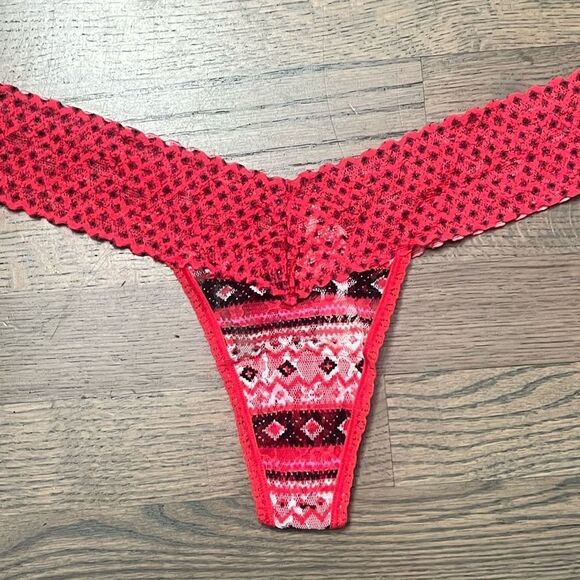 Victorias Secret Christmas Lace Thong panty One Size fits all S M L multicolor - Picture 4 of 4